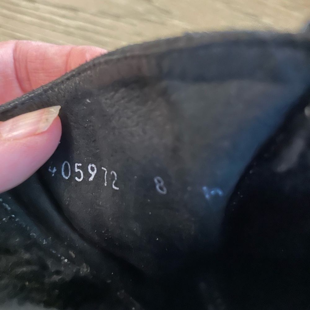 Stuart Weitzman ankle boots in black suede size 8 - Picture 6 of 8